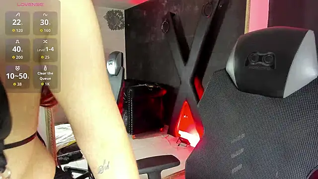 DarlingBDSM  online show from October 6, 2025, 1:12 pm