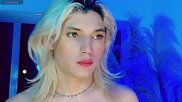 Snapshot of honey_skin chatting on July 9, 2026, 11:04 pm honey skin online show from July 9, 2026, 11:04 pm