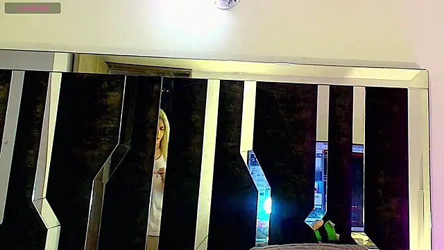 honey skin online show from March 29, 2026, 6:59 am