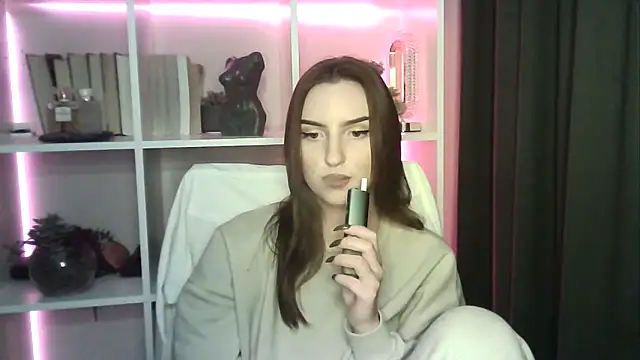 Snapshot of X_Alisa chatting on November 17, 2025, 7:40 pm X Alisa online show from November 17, 2025, 7:40 pm