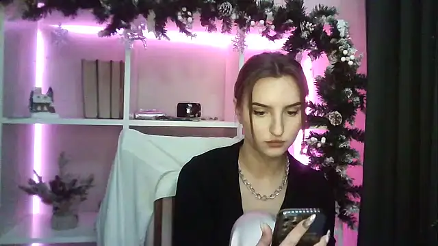 Snapshot of X_Alisa chatting on December 26, 2024, 7:49 pm X Alisa online show from December 26, 2024, 7:49 pm