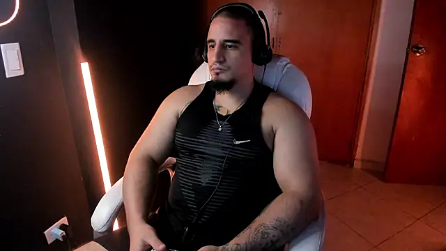 kingbear777 online show from February 16, 2026, 4:00 am