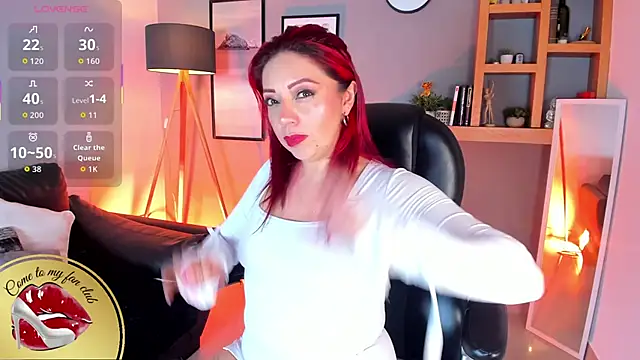 helenaduque  online show from November 20, 2025, 8:26 am