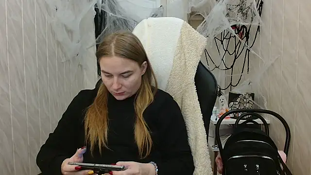 ElenaMaeer online show from October 28, 2025, 11:31 am