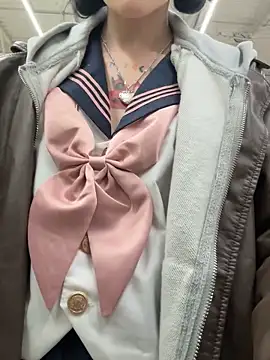 Snapshot of Melissa_crazy chatting on October 31, 2025, 3:52 pm Melissa crazy online show from October 31, 2025, 3:52 pm