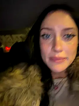 Snapshot of Melissa_crazy chatting on December 13, 2025, 8:04 pm Melissa crazy online show from December 13, 2025, 8:04 pm