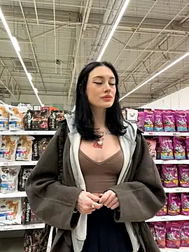 Snapshot of Melissa_crazy chatting on October 28, 2025, 3:33 pm Melissa crazy online show from October 28, 2025, 3:33 pm