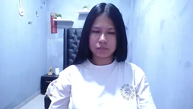 Letty Plugxo online show from May 19, 2026, 1:51 pm