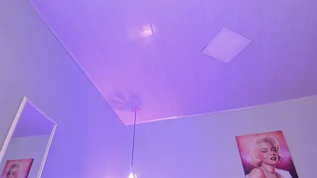 Snapshot of ScarletGV chatting on December 4, 2025, 5:50 am ScarletGV online show from December 4, 2025, 5:50 am