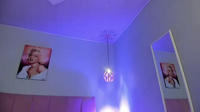 Snapshot of ScarletGV chatting on December 2, 2025, 4:47 am ScarletGV online show from December 2, 2025, 4:47 am