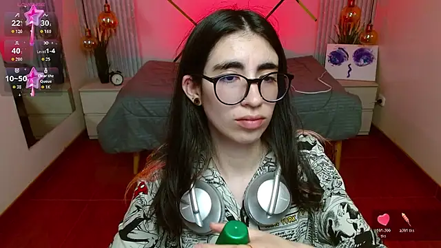 LenaRoses online show from April 14, 2026, 6:24 pm