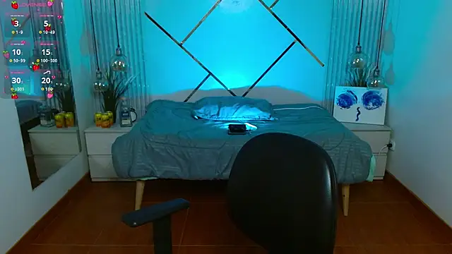 Snapshot of LenaRoses chatting on July 1, 2026, 7:36 pm LenaRoses online show from July 1, 2026, 7:36 pm