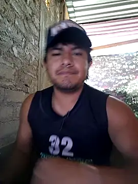 GusssHOT online show from April 15, 2026, 3:16 pm