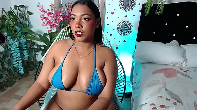 Snapshot of rachel_moon_ chatting on October 11, 2025, 12:33 am rachel moon online show from October 11, 2025, 12:33 am