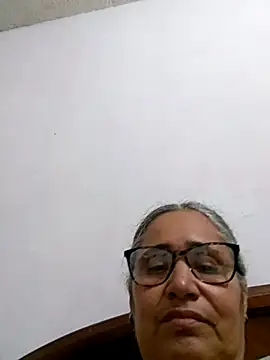  candi online show from April 16, 2026, 9:39 pm