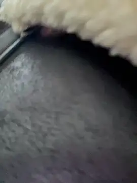 Snapshot of RiriRoseey chatting on November 19, 2025, 8:36 am RiriRoseey online show from November 19, 2025, 8:36 am