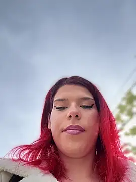 Snapshot of RiriRoseey chatting on November 25, 2025, 8:36 am RiriRoseey online show from November 25, 2025, 8:36 am