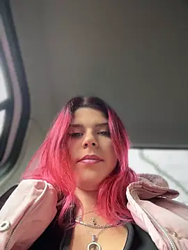 Snapshot of RiriRoseey chatting on December 3, 2025, 8:47 am RiriRoseey online show from December 3, 2025, 8:47 am