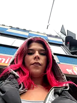 Snapshot of RiriRoseey chatting on November 7, 2025, 8:30 am RiriRoseey online show from November 7, 2025, 8:30 am