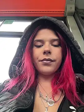 Snapshot of RiriRoseey chatting on December 14, 2025, 9:04 am RiriRoseey online show from December 14, 2025, 9:04 am