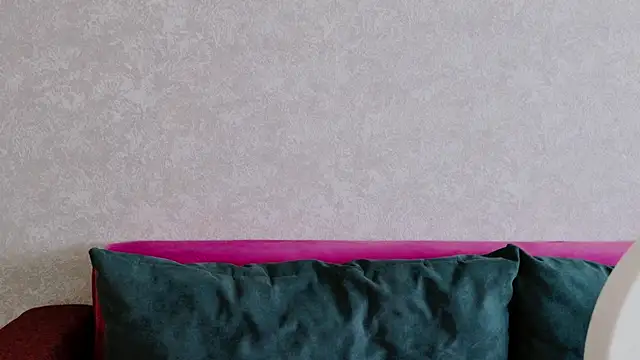 Miss Arwen online show from December 5, 2025, 5:50 am