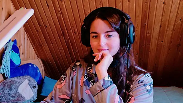 Miss Arwen online show from February 27, 2026, 3:18 am