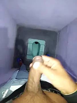 studboy1111 online show from February 15, 2026, 11:14 pm