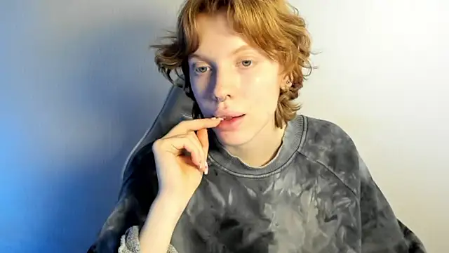 Snapshot of StellaDavis chatting on January 7, 2026, 6:13 pm StellaDavis online show from January 7, 2026, 6:13 pm