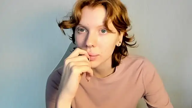 Snapshot of StellaDavis chatting on March 2, 2026, 9:27 am StellaDavis online show from March 2, 2026, 9:27 am