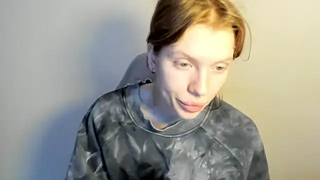 Snapshot of StellaDavis chatting on December 18, 2025, 8:30 am StellaDavis online show from December 18, 2025, 8:30 am