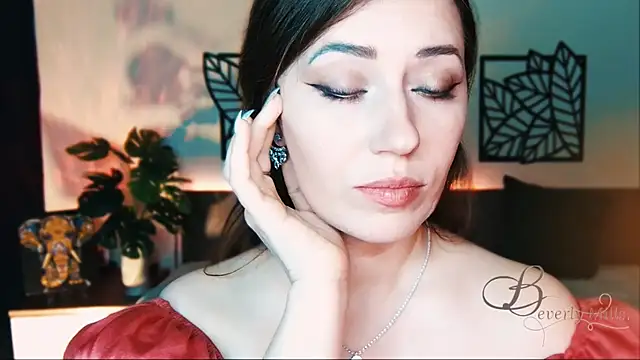 MissBeverlyMills online show from February 19, 2025, 9:17 am