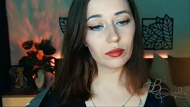 MissBeverlyMills online show from January 17, 2025, 7:27 pm