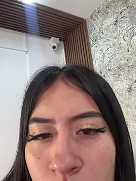 Snapshot of im_giselle_ chatting on March 15, 2025, 3:16 pm im giselle online show from March 15, 2025, 3:16 pm