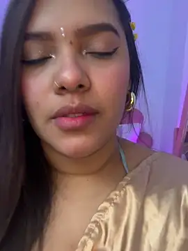 krishaa  online show from February 4, 2026, 12:33 pm