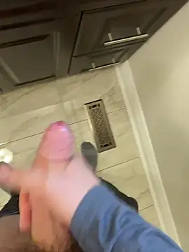 hornybigdicc online show from April 22, 2026, 9:43 pm