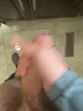 hornybigdicc online show from April 18, 2026, 5:48 pm