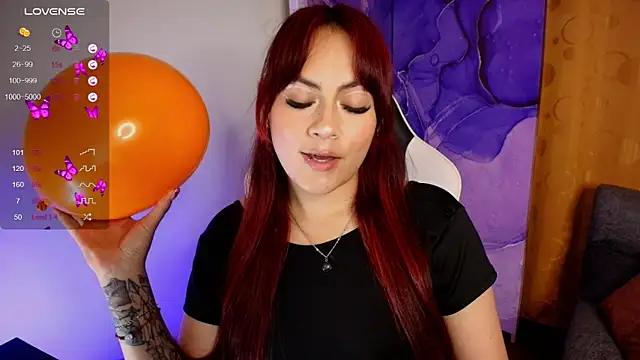 mariana sub  online show from October 22, 2025, 7:02 pm