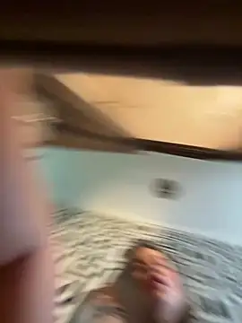 Vikki toriya online show from April 20, 2026, 12:41 pm