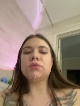 Snapshot of Vikki_toriya chatting on March 16, 2025, 7:49 pm Vikki toriya online show from March 16, 2025, 7:49 pm