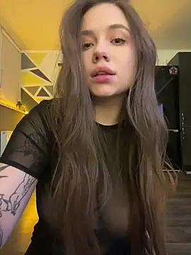 Snapshot of Vikki_toriya chatting on November 5, 2025, 1:09 am Vikki toriya online show from November 5, 2025, 1:09 am