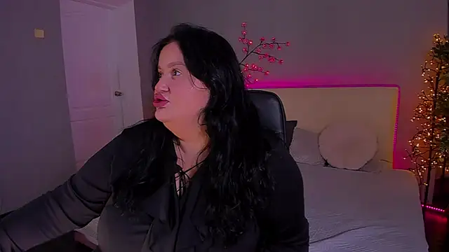 Snapshot of MonaSteele chatting on November 28, 2025, 1:22 pm MonaSteele online show from November 28, 2025, 1:22 pm