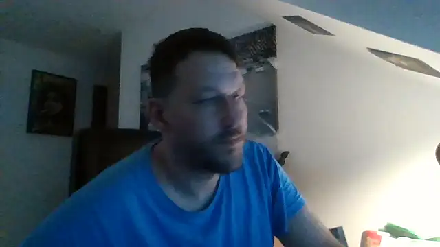 Snapshot of BennyLommy chatting on February 12, 2025, 4:33 pm BennyLommy online show from February 12, 2025, 4:33 pm