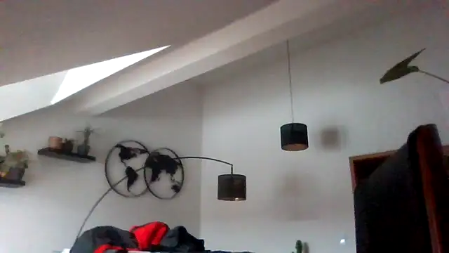 Snapshot of BennyLommy chatting on February 4, 2026, 12:44 pm BennyLommy online show from February 4, 2026, 12:44 pm