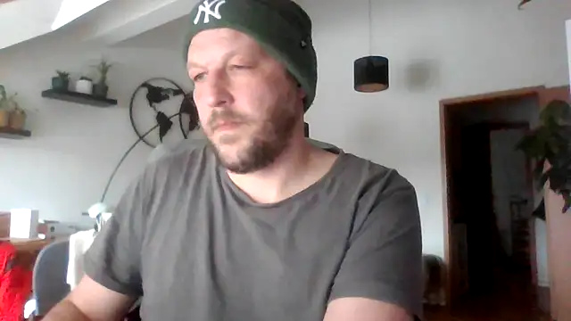 Snapshot of BennyLommy chatting on February 12, 2026, 1:22 pm BennyLommy online show from February 12, 2026, 1:22 pm