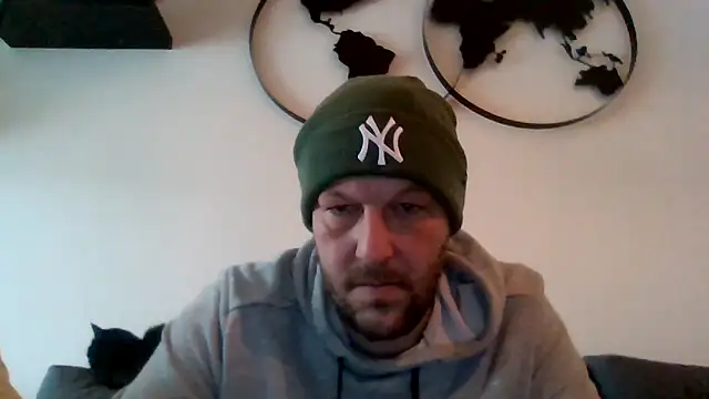 Snapshot of BennyLommy chatting on November 27, 2025, 9:43 am BennyLommy online show from November 27, 2025, 9:43 am