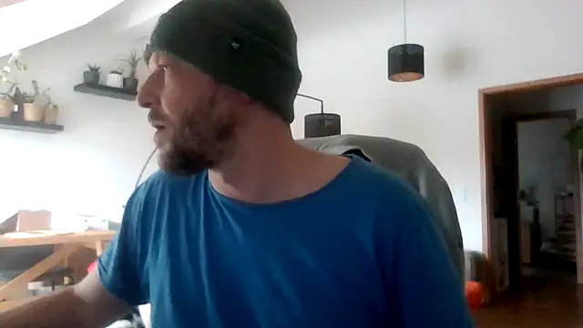 Snapshot of BennyLommy chatting on February 10, 2026, 12:48 pm BennyLommy online show from February 10, 2026, 12:48 pm