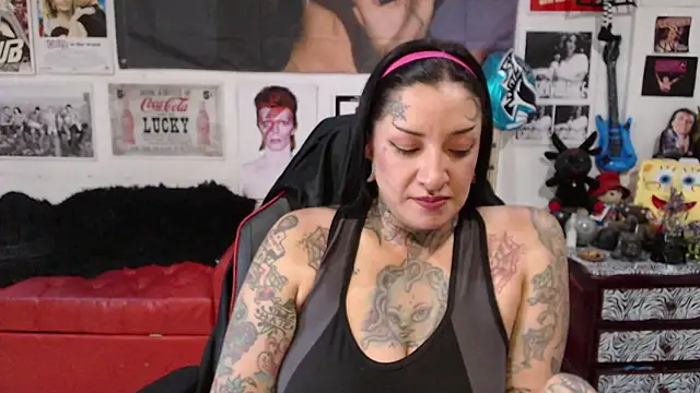Snapshot of Rollyderolandia666 chatting on January 29, 2025, 9:28 pm Rollyderolandia666 online show from January 29, 2025, 9:28 pm