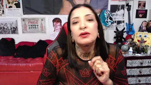 Snapshot of Rollyderolandia666 chatting on March 8, 2025, 11:39 pm Rollyderolandia666 online show from March 8, 2025, 11:39 pm