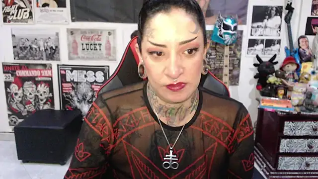 Snapshot of Rollyderolandia666 chatting on September 26, 2025, 10:16 pm Rollyderolandia666 online show from September 26, 2025, 10:16 pm