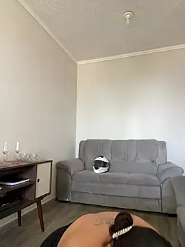 hanna danger19 online show from April 16, 2026, 3:02 pm